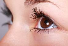 Jak pečovat o kontaktní čočky 