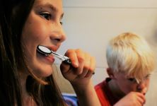 Věděli jste, že zanedbaný dětský chrup je hrozbou i pro stálé zuby?