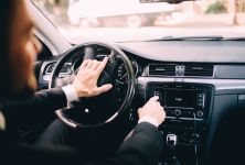 Správné sezení v autě - pro vaše zdraví a bezpečnou jízdu