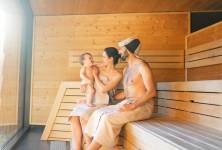 Děti a saunování: Kdy vzít dítě poprvé do sauny a na co dávat pozor