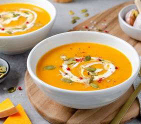 Zapomeňte na letní saláty! Tohle by měl obsahovat ideální podzimní jídelníček