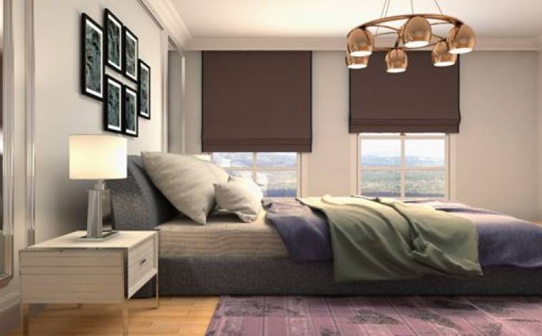 Nadměrné světlo v ložnici narušuje spánek: jak pomáhá správné stínění